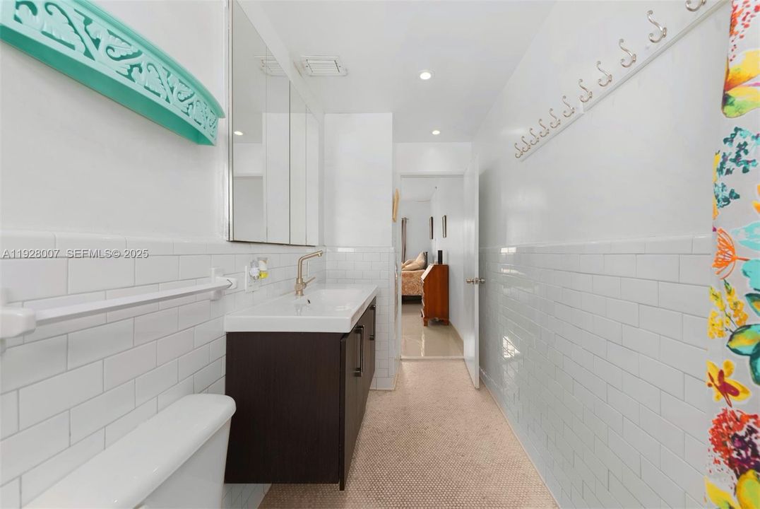 В аренду: $2,400 (1 спален, 1 ванн, 657 Квадратных фут)