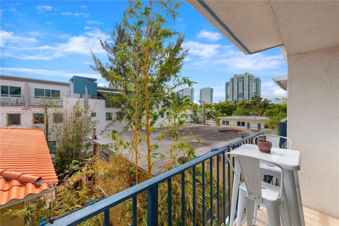 В аренду: $2,400 (1 спален, 1 ванн, 657 Квадратных фут)