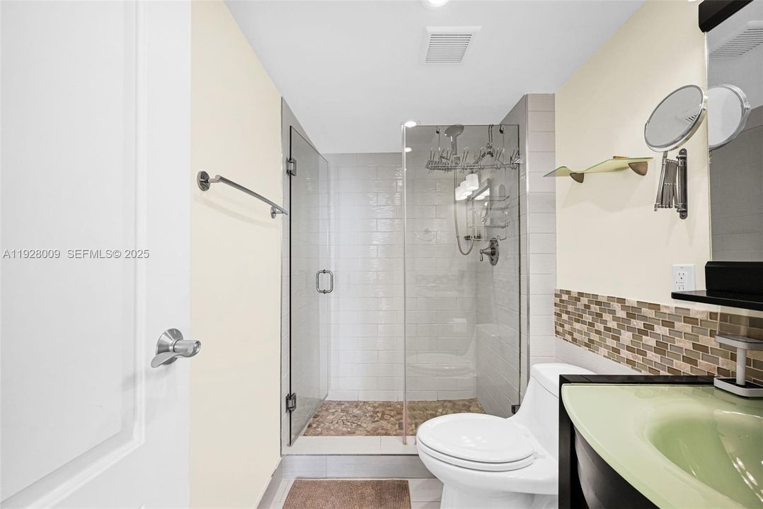 For Rent: $3,900 (2 beds, 2 baths, 1521 Square Feet)