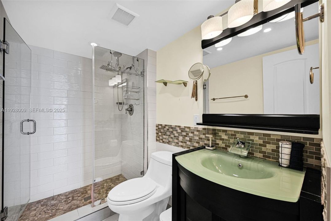 For Rent: $3,900 (2 beds, 2 baths, 1521 Square Feet)