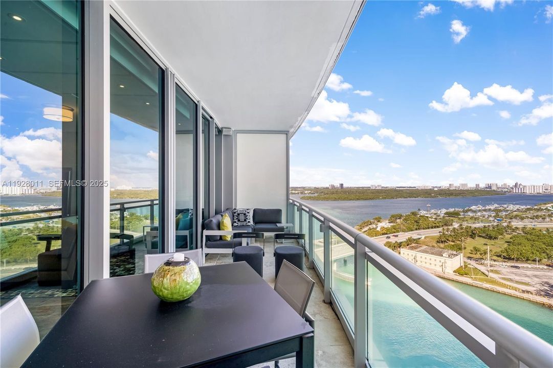 На продажу: $7,195,000 (3 спален, 3 ванн, 3120 Квадратных фут)