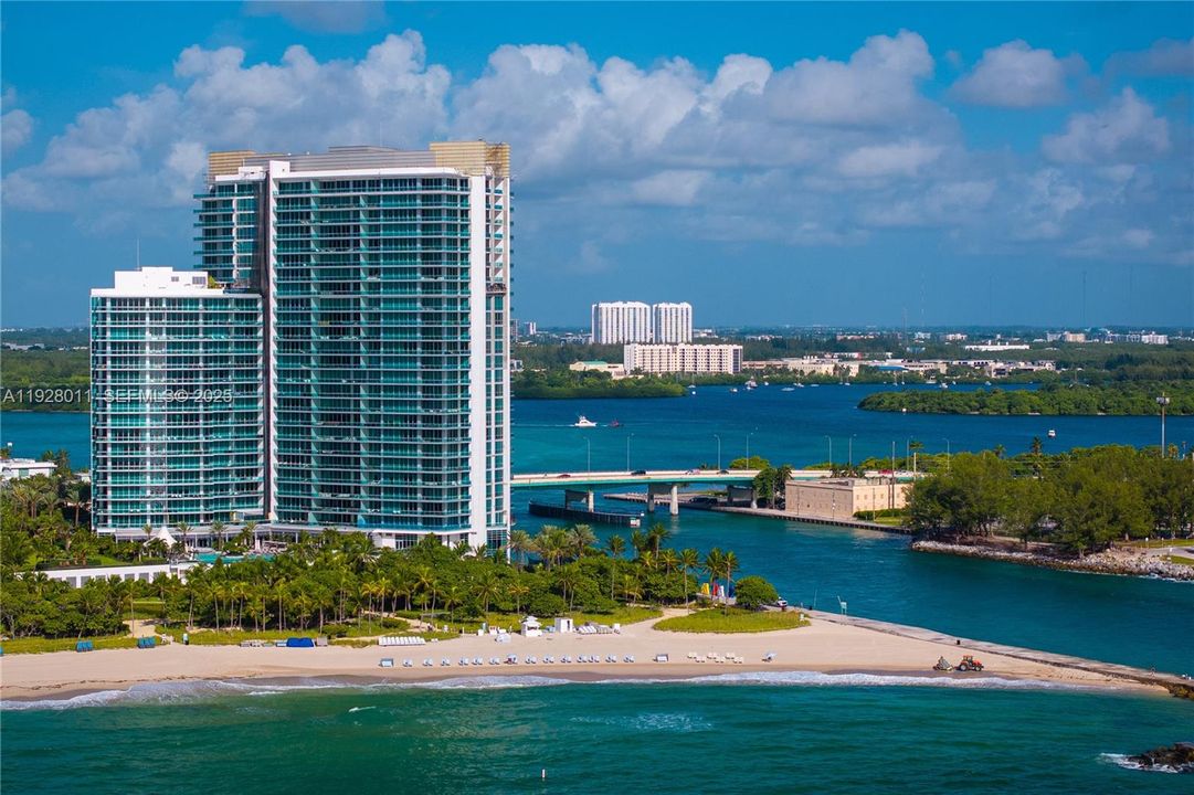 На продажу: $7,195,000 (3 спален, 3 ванн, 3120 Квадратных фут)