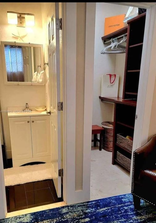 В аренду: $1,400 (1 спален, 1 ванн, 11179 Квадратных фут)