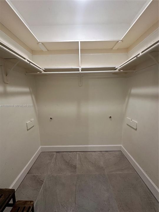 出租: $3,200 (2 贝兹, 2 浴室, 1362 平方英尺)