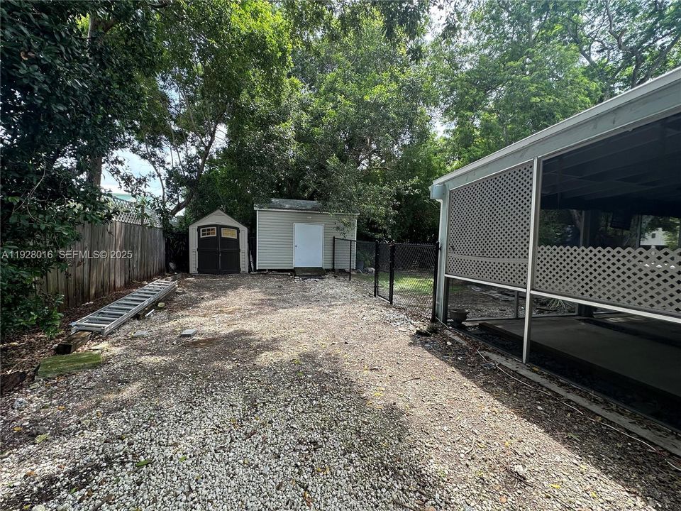 出租: $3,200 (2 贝兹, 2 浴室, 1362 平方英尺)