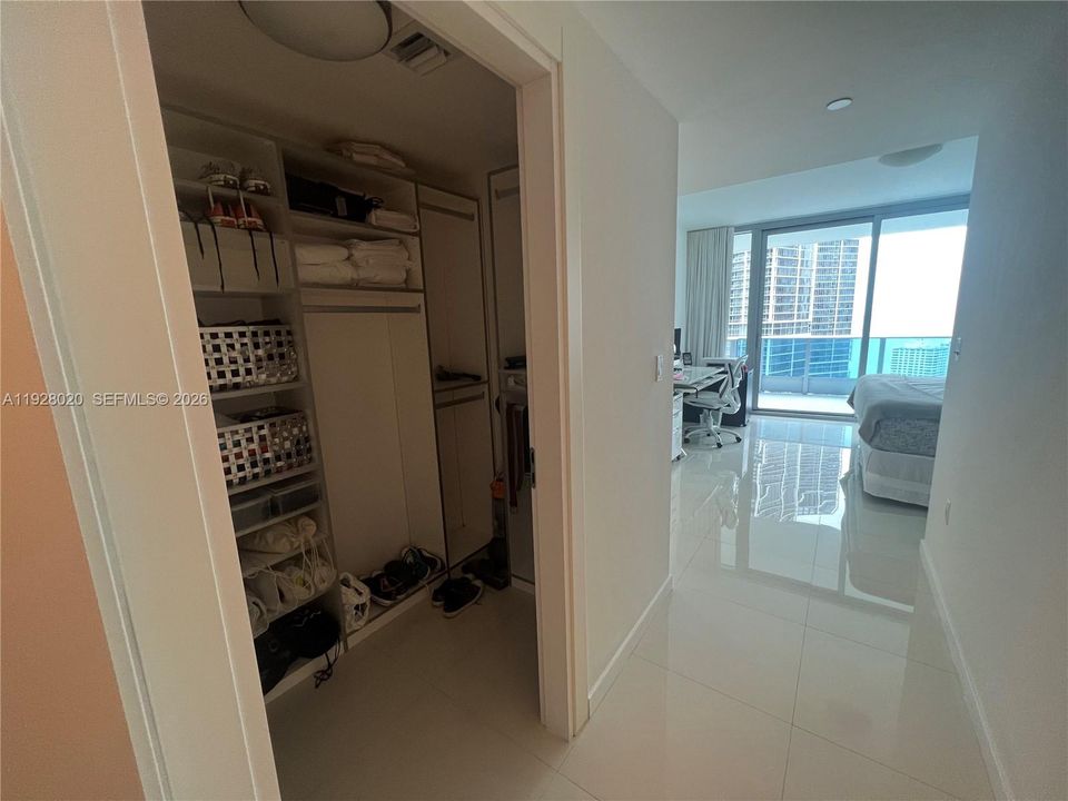 На продажу: $795,000 (1 спален, 1 ванн, 950 Квадратных фут)