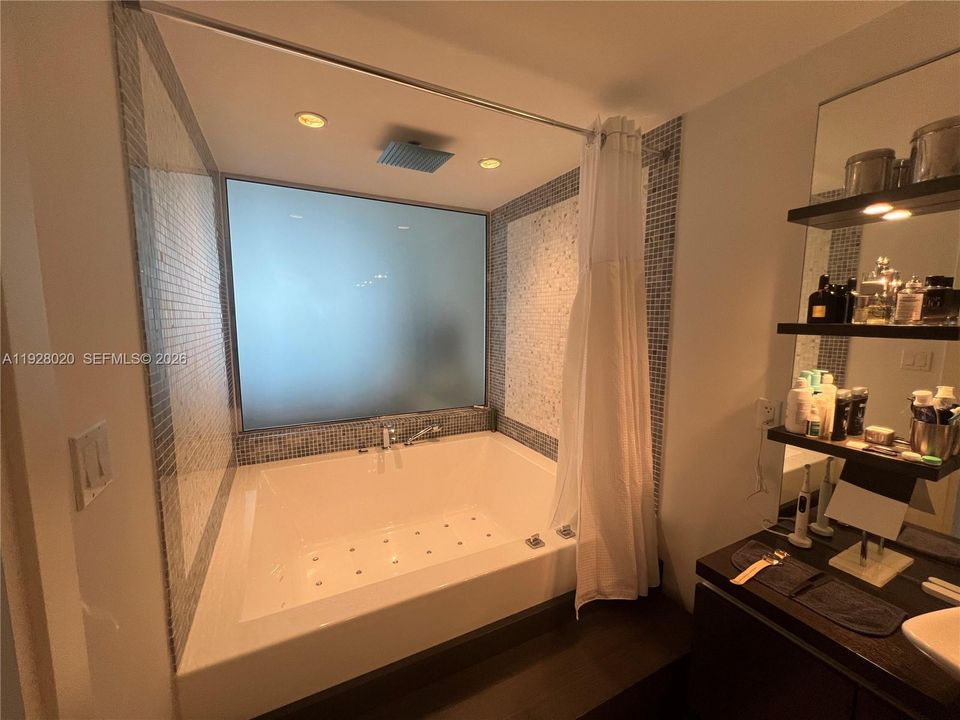 На продажу: $795,000 (1 спален, 1 ванн, 950 Квадратных фут)