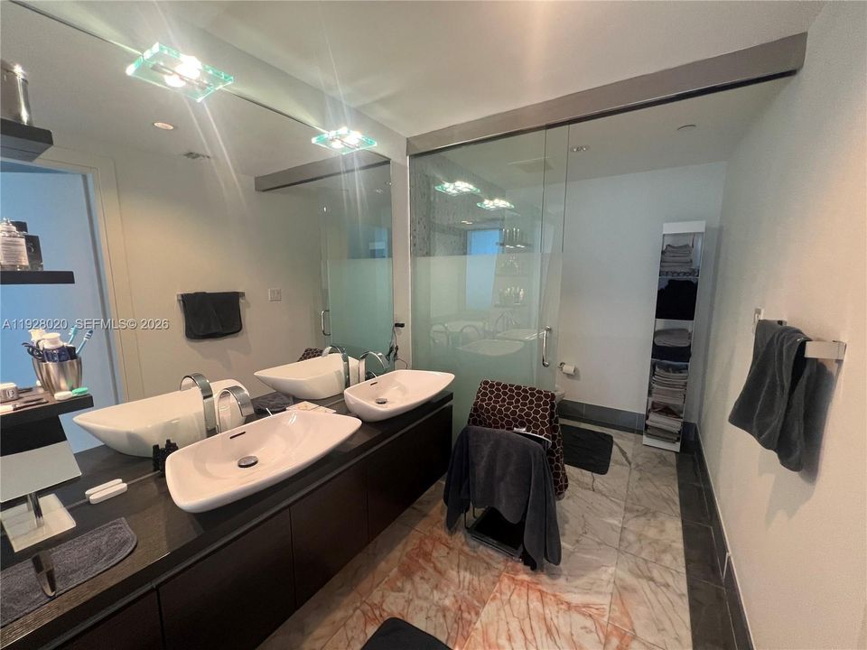 На продажу: $795,000 (1 спален, 1 ванн, 950 Квадратных фут)