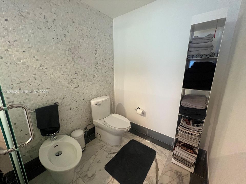 На продажу: $795,000 (1 спален, 1 ванн, 950 Квадратных фут)