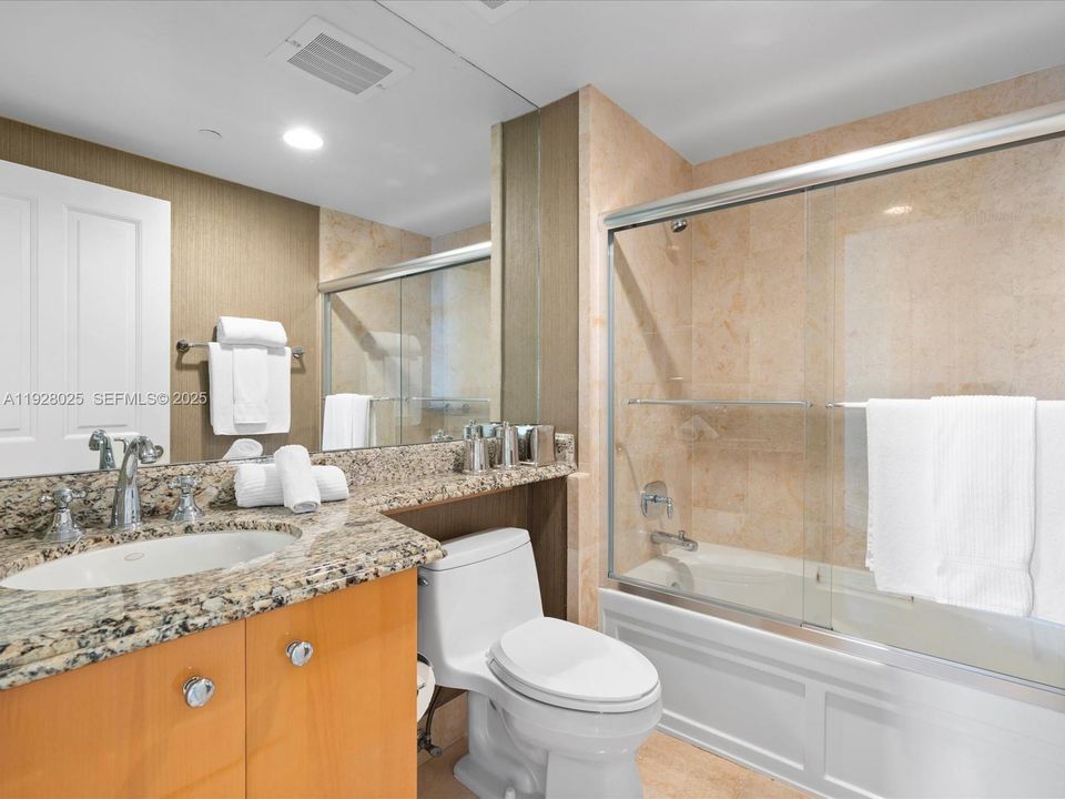 В аренду: $18,000 (3 спален, 3 ванн, 2031 Квадратных фут)