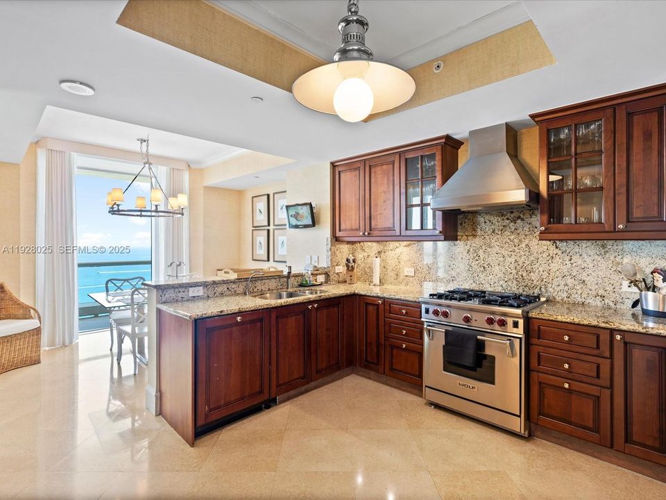 В аренду: $18,000 (3 спален, 3 ванн, 2031 Квадратных фут)