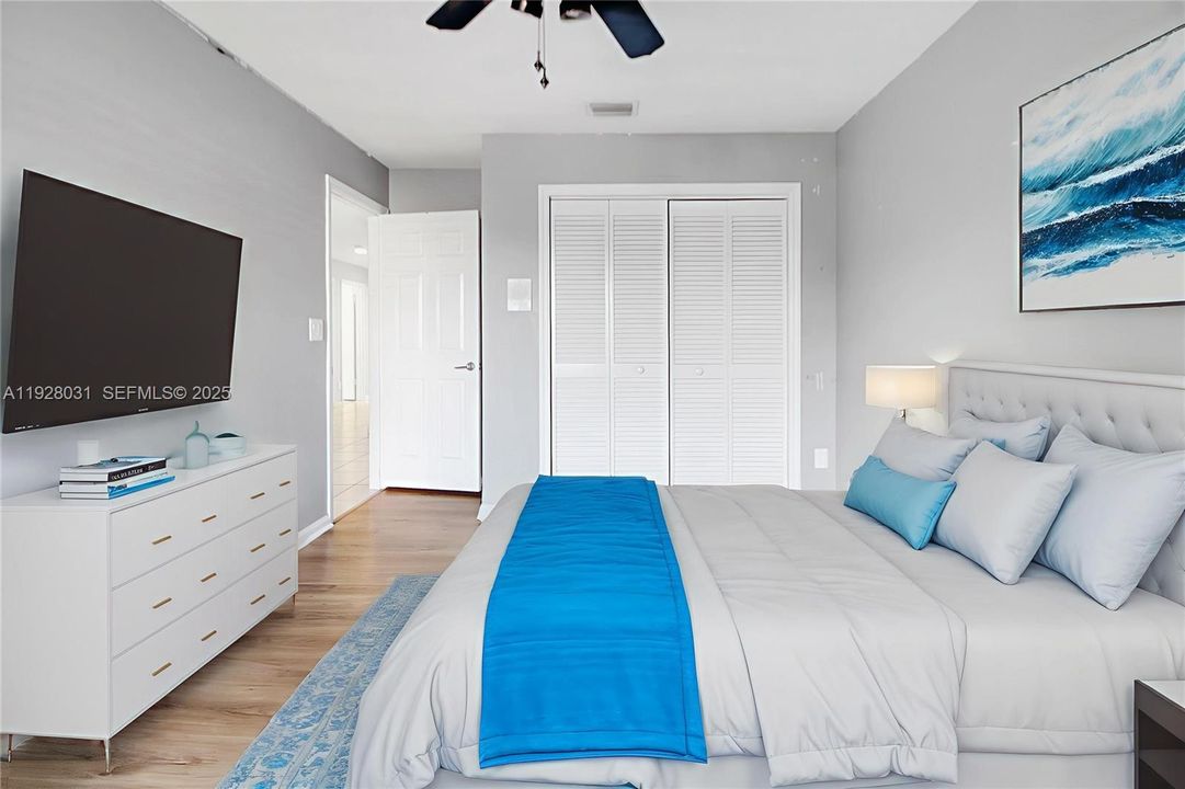 For Sale: $874,900 (4 beds, 2 baths, 2422 Square Feet)