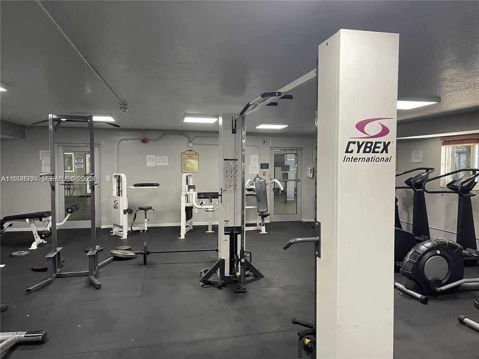 В аренду: $1,900 (2 спален, 1 ванн, 434568 Квадратных фут)