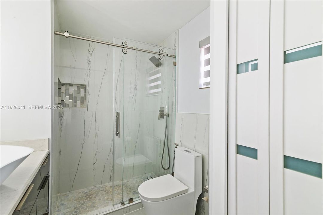 В аренду: $2,800 (2 спален, 2 ванн, 990 Квадратных фут)