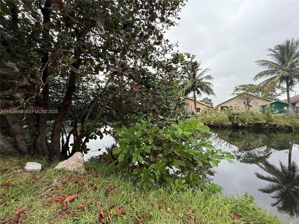 For Sale: $185,000 (0.16 acres)