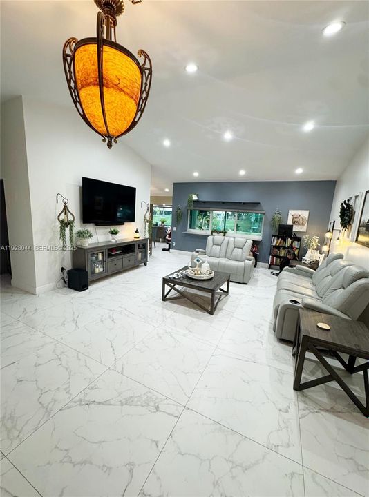 For Sale: $839,900 (3 beds, 2 baths, 2055 Square Feet)