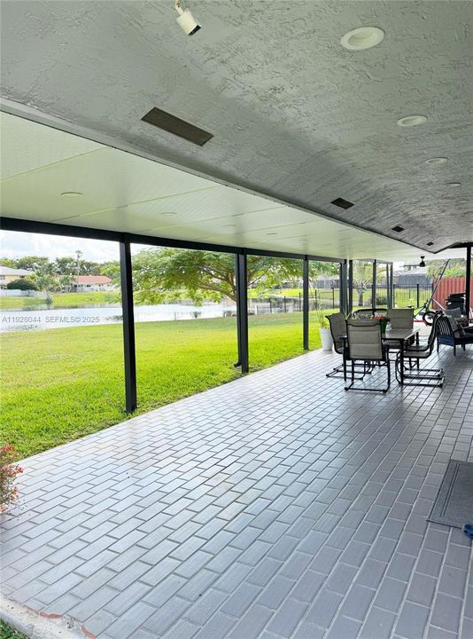 For Sale: $839,900 (3 beds, 2 baths, 2055 Square Feet)