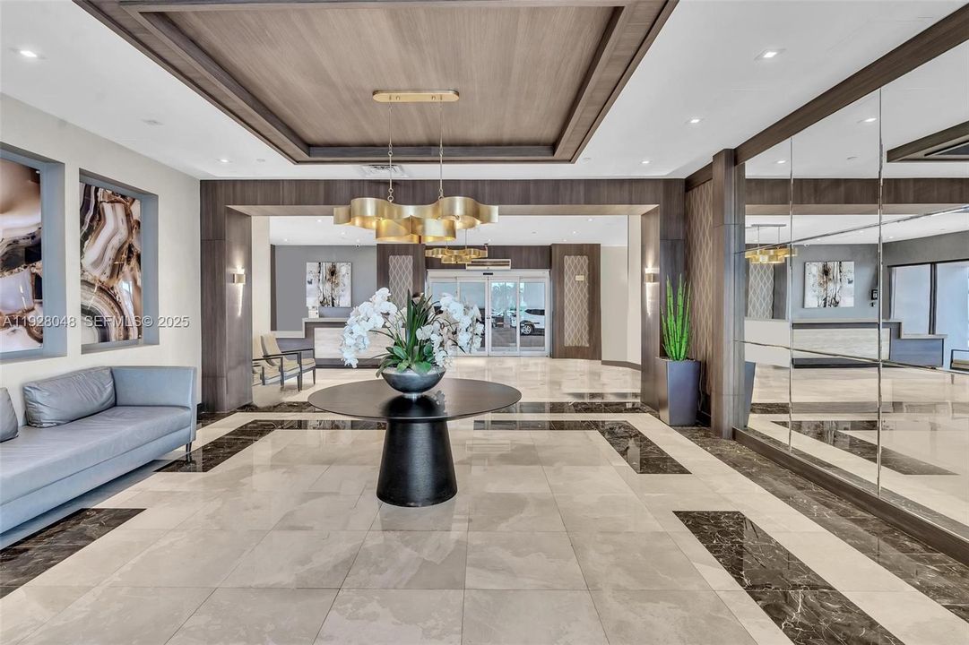 待售: $354,000 (2 贝兹, 2 浴室, 1165 平方英尺)