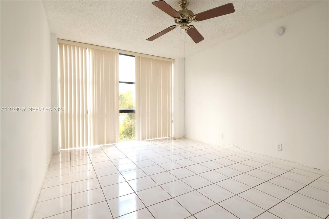 В аренду: $1,800 (1 спален, 1 ванн, 767 Квадратных фут)