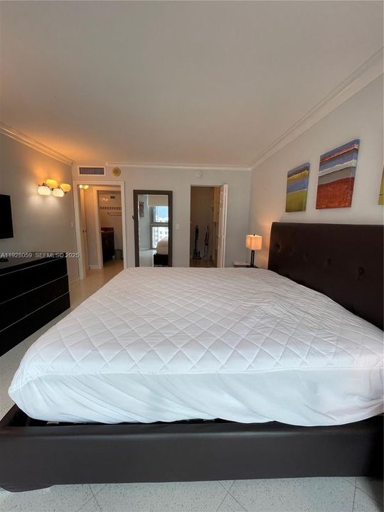 Master Bedroom- primary