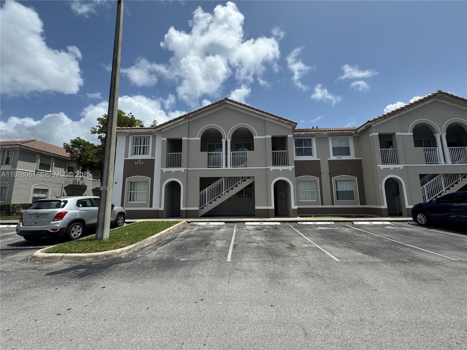 En Renta: $1,749 (3 camas, 2 baños, 1060 Pies cuadrados)