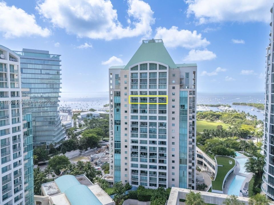 На продажу: $2,850,000 (2 спален, 2 ванн, 2114 Квадратных фут)