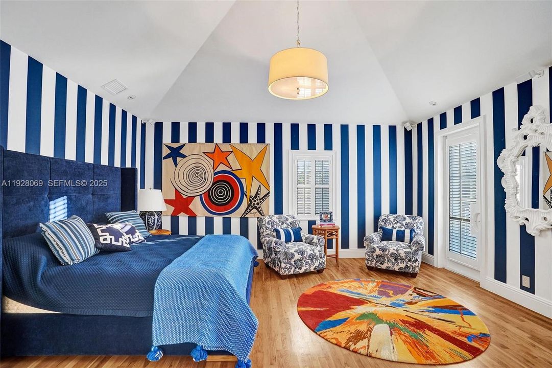 На продажу: $6,590,000 (7 спален, 8 ванн, 5036 Квадратных фут)