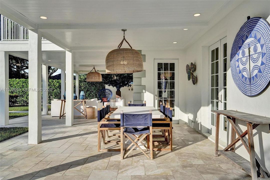 На продажу: $6,590,000 (7 спален, 8 ванн, 5036 Квадратных фут)