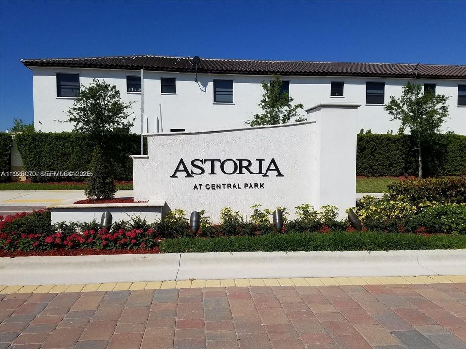 For Rent: $3,750 (3 beds, 2 baths, 1777 Square Feet)