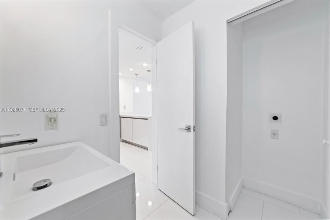 В аренду: $1,850 (1 спален, 1 ванн, 558 Квадратных фут)