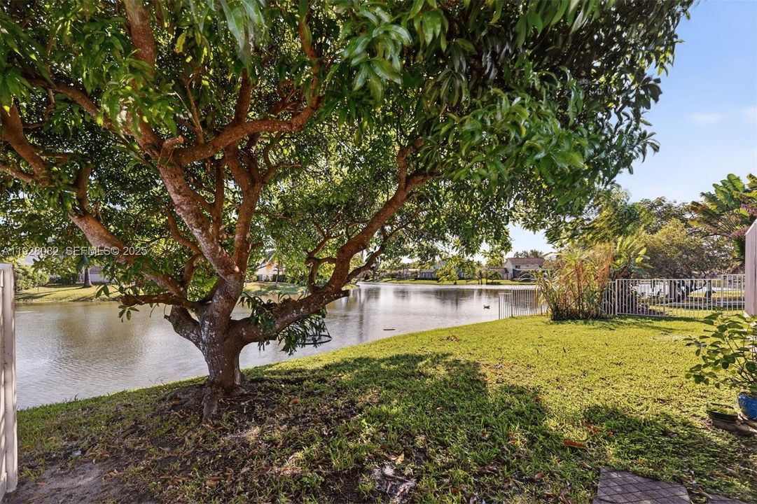 待售: $719,000 (3 贝兹, 2 浴室, 1384 平方英尺)