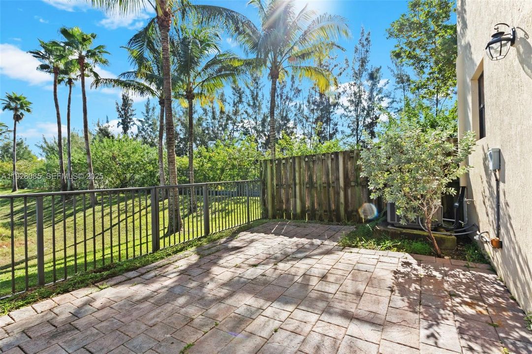 For Sale: $635,000 (3 beds, 2 baths, 1685 Square Feet)