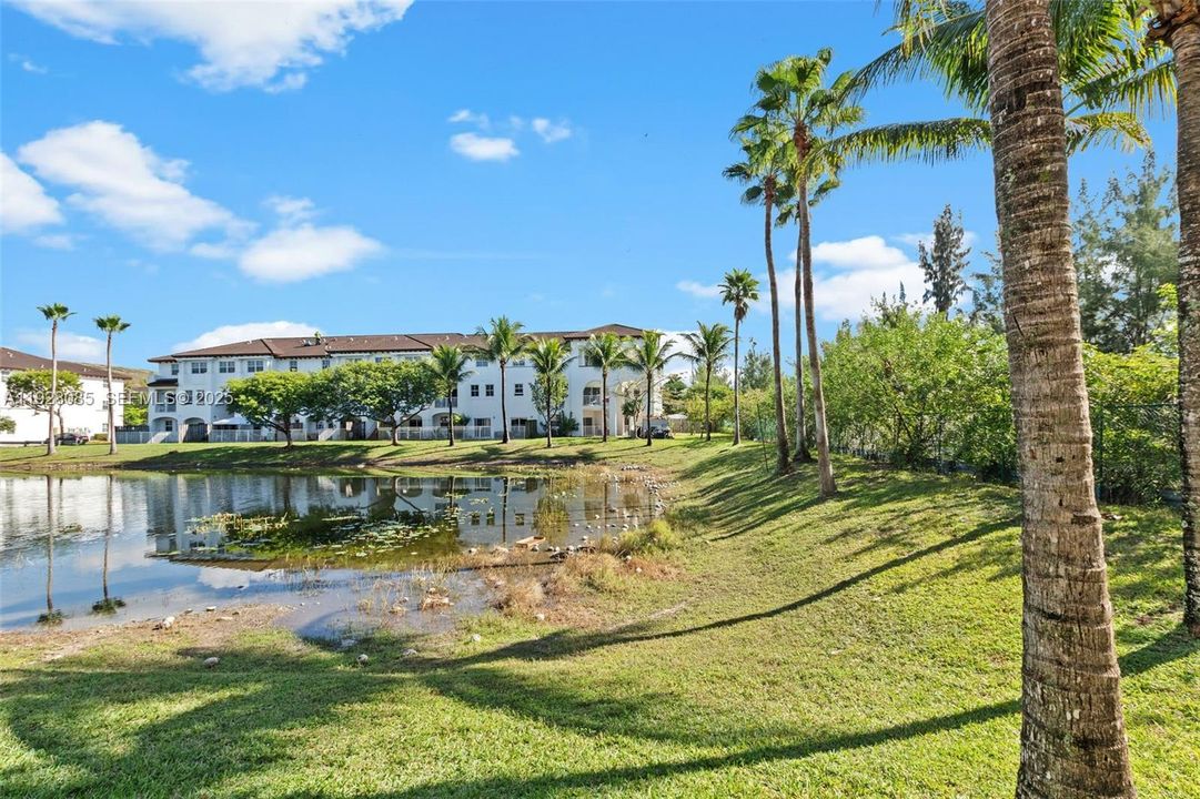 For Sale: $635,000 (3 beds, 2 baths, 1685 Square Feet)