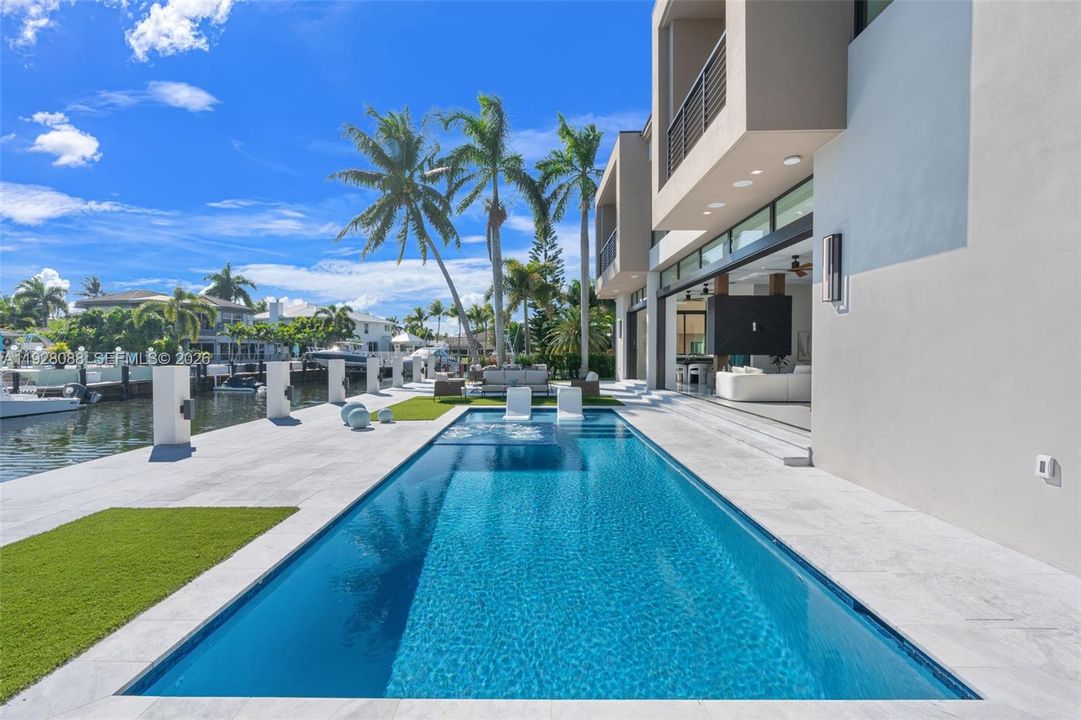 На продажу: $5,975,000 (5 спален, 6 ванн, 0 Квадратных фут)