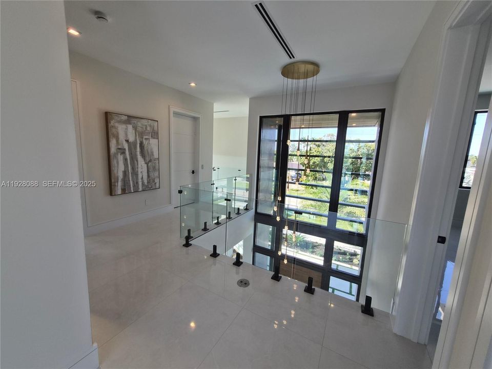 : $5,975,000 (5 beds, 6 baths, 0 Square Feet)