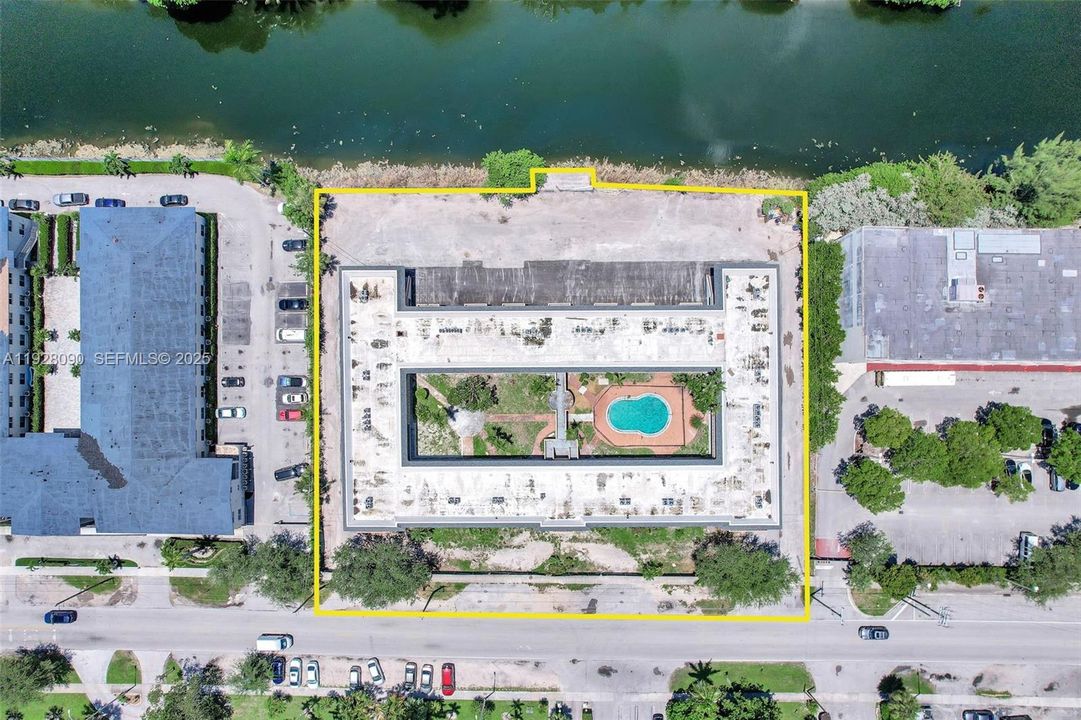 В аренду: $1,950 (2 спален, 1 ванн, 28729 Квадратных фут)