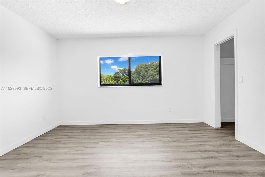 В аренду: $1,950 (2 спален, 1 ванн, 28729 Квадратных фут)