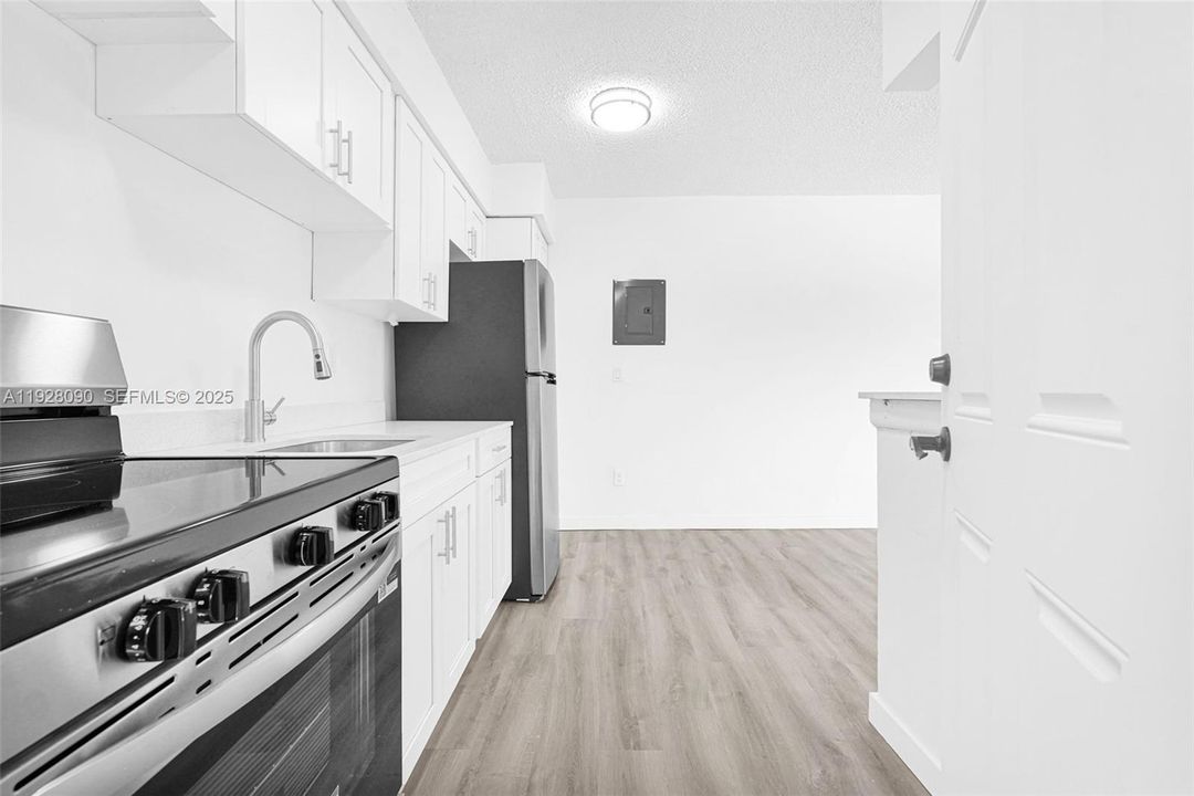 В аренду: $1,950 (2 спален, 1 ванн, 28729 Квадратных фут)