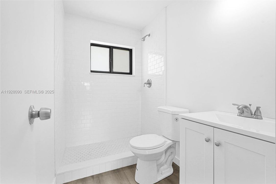 В аренду: $1,950 (2 спален, 1 ванн, 28729 Квадратных фут)