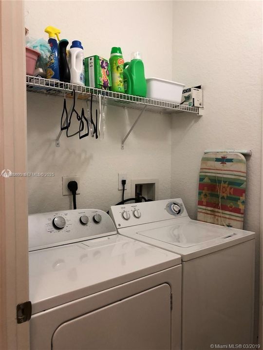 For Sale: $799,000 (4 beds, 2 baths, 2338 Square Feet)