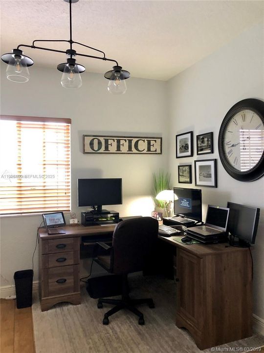 For Sale: $799,000 (4 beds, 2 baths, 2338 Square Feet)