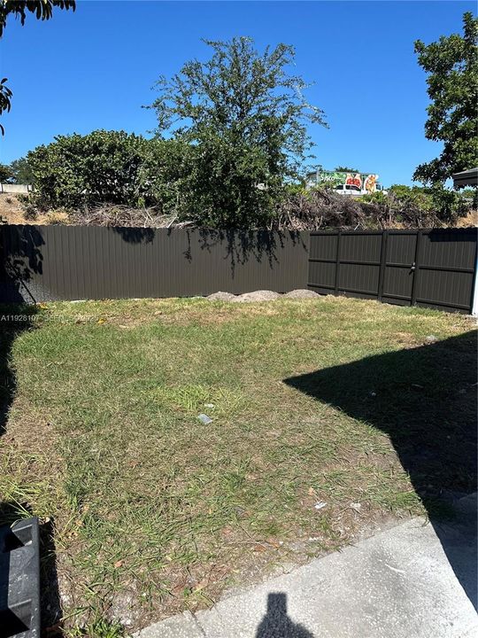 В аренду: $3,100 (3 спален, 2 ванн, 1582 Квадратных фут)