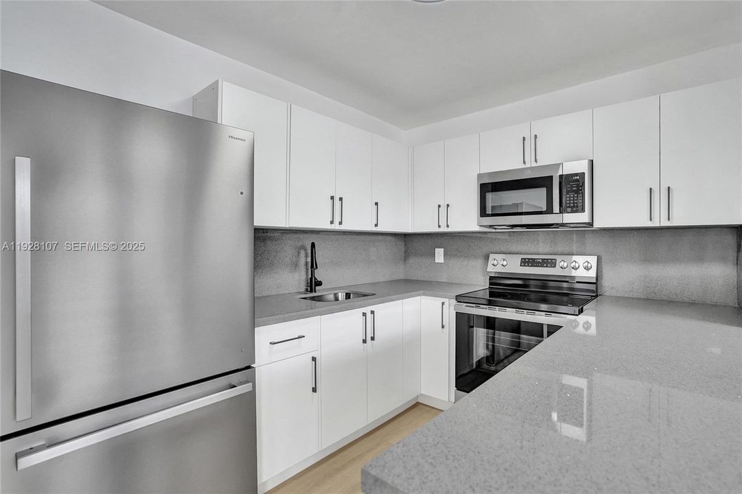 Activo con contrato: $3,100 (3 camas, 2 baños, 1582 Pies cuadrados)