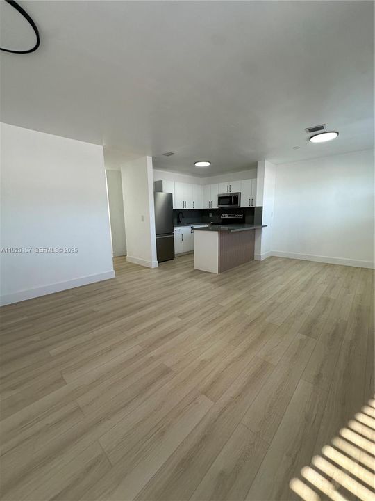 В аренду: $3,100 (3 спален, 2 ванн, 1582 Квадратных фут)