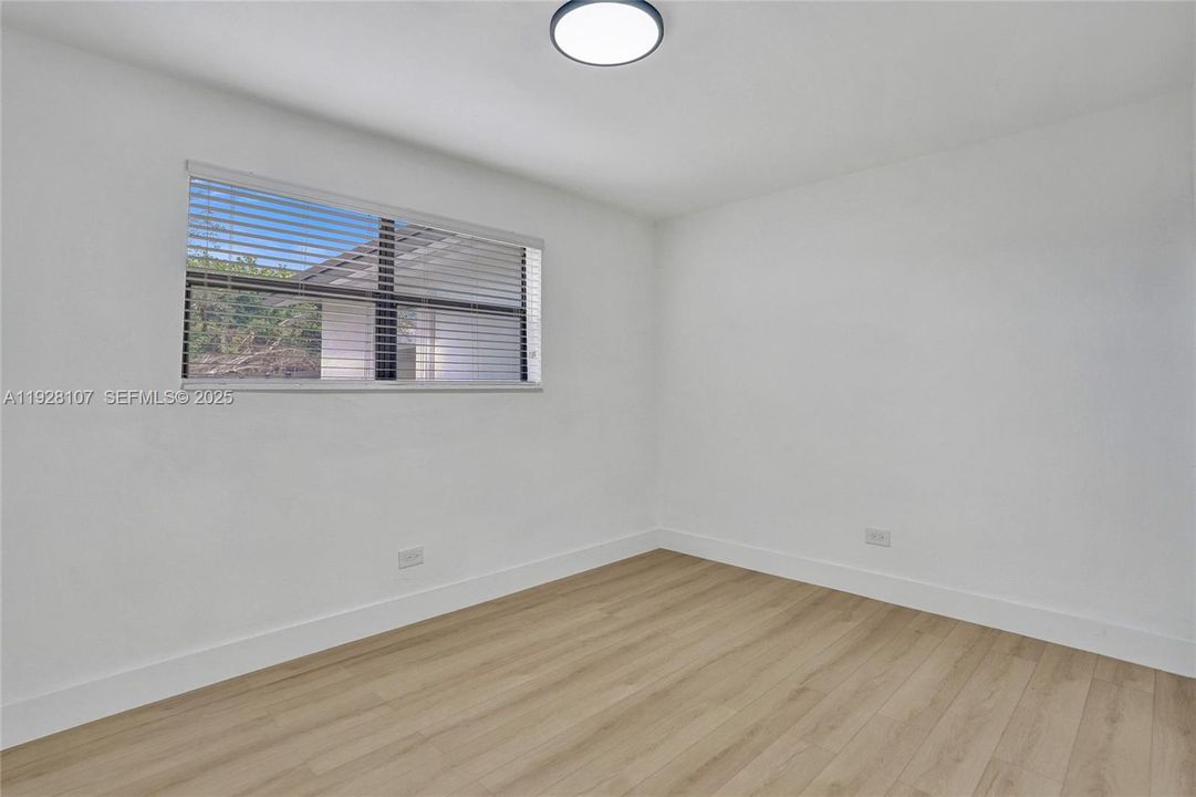 Activo con contrato: $3,100 (3 camas, 2 baños, 1582 Pies cuadrados)