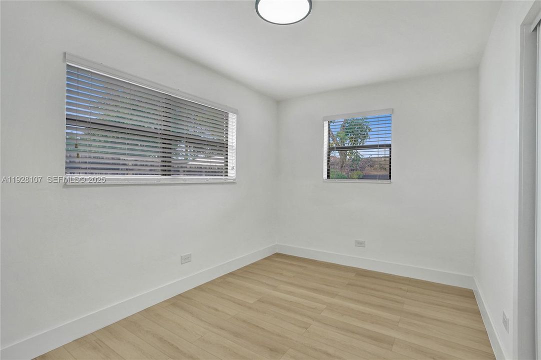 Activo con contrato: $3,100 (3 camas, 2 baños, 1582 Pies cuadrados)