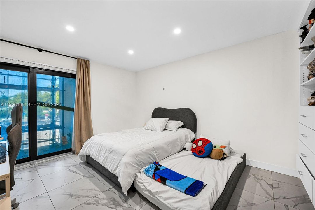 待售: $359,000 (2 贝兹, 2 浴室, 1129 平方英尺)