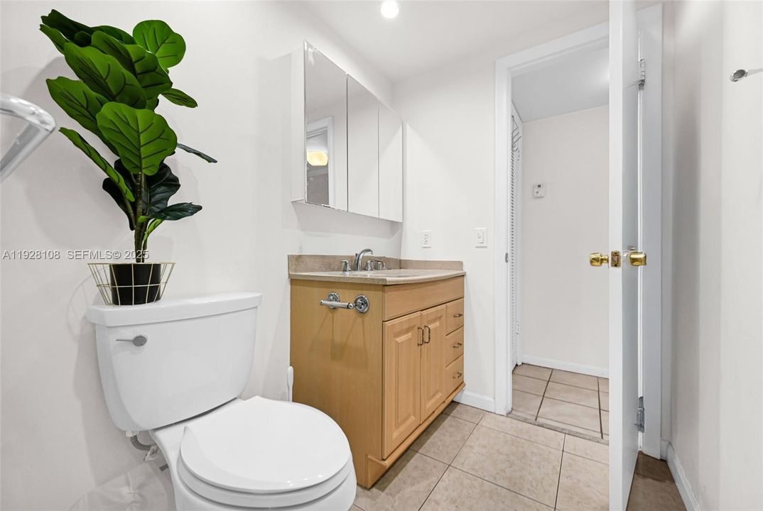 待售: $359,000 (2 贝兹, 2 浴室, 1129 平方英尺)