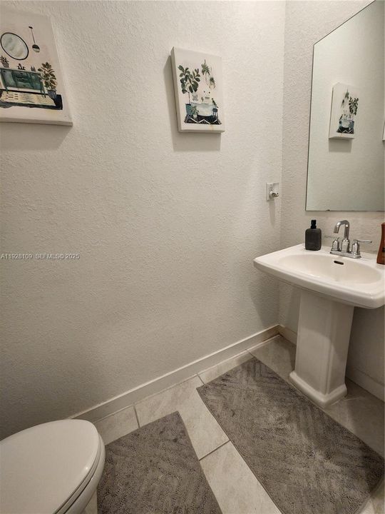 For Sale: $320,000 (3 beds, 2 baths, 1542 Square Feet)