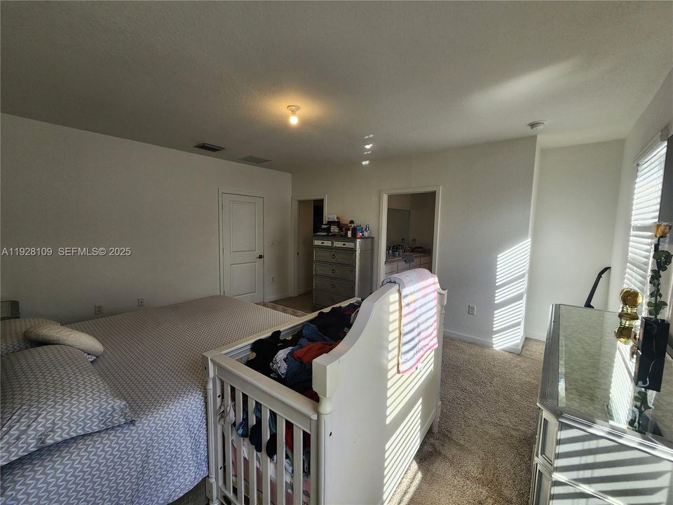 For Sale: $320,000 (3 beds, 2 baths, 1542 Square Feet)